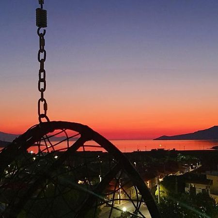 Sea & Mountain Apartment Close To Port And City Lávrion Zewnętrze zdjęcie