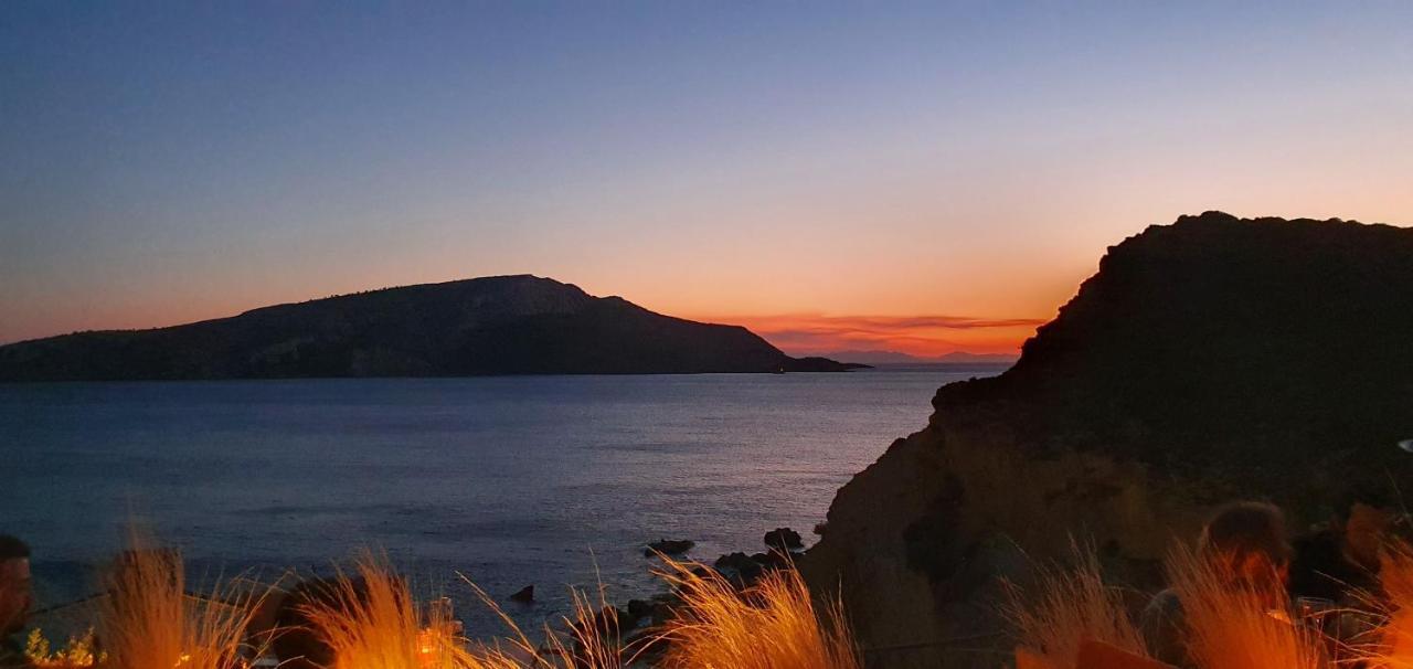 Sea & Mountain Apartment Close To Port And City Lávrion Zewnętrze zdjęcie