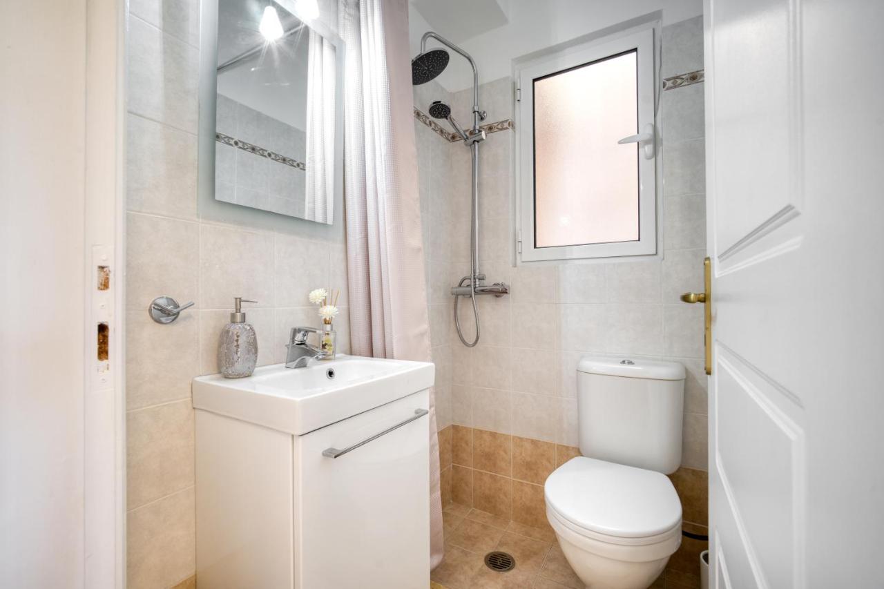 Sea & Mountain Apartment Close To Port And City Lávrion Zewnętrze zdjęcie
