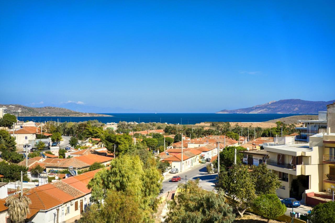 Sea & Mountain Apartment Close To Port And City Lávrion Zewnętrze zdjęcie